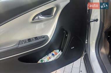 Хетчбек Chevrolet Volt 2011 в 