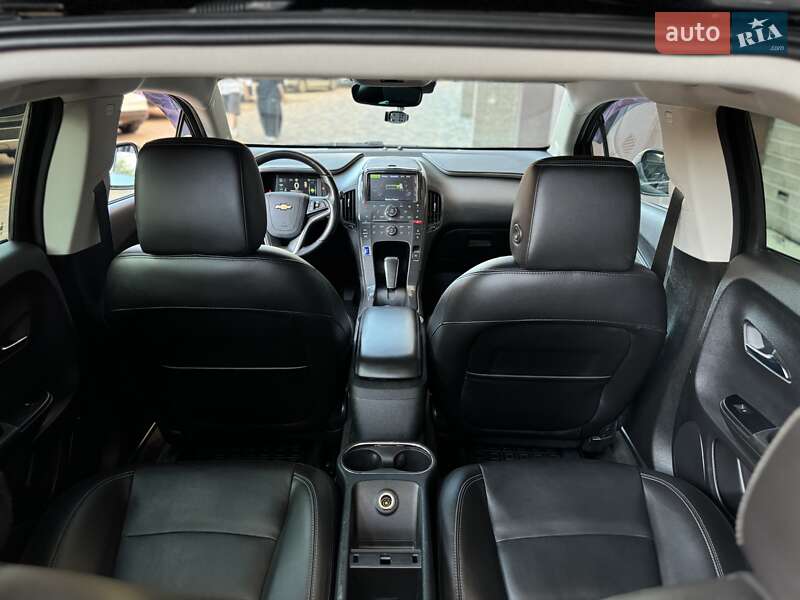 Хэтчбек Chevrolet Volt 2015 в Виннице
