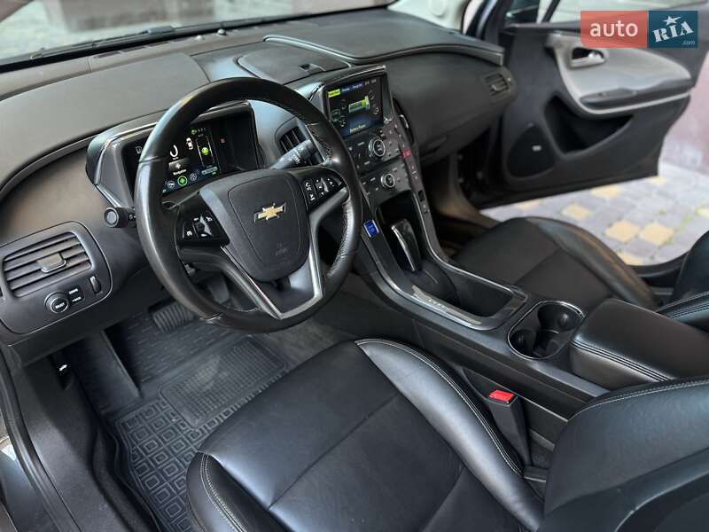 Хэтчбек Chevrolet Volt 2015 в Виннице