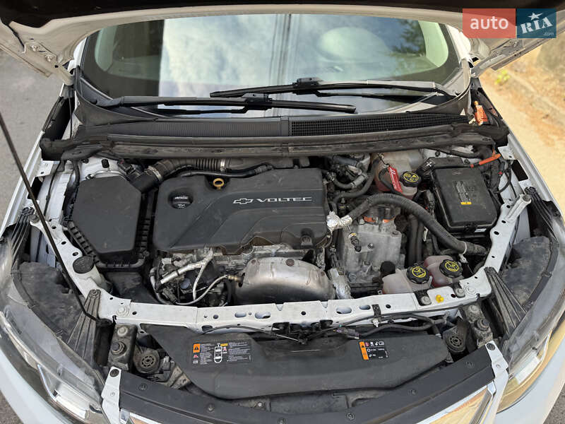 Хетчбек Chevrolet Volt 2017 в Києві