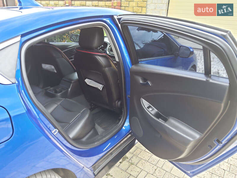Хэтчбек Chevrolet Volt 2018 в Чугуеве