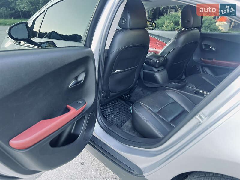 Хэтчбек Chevrolet Volt 2011 в Деражне
