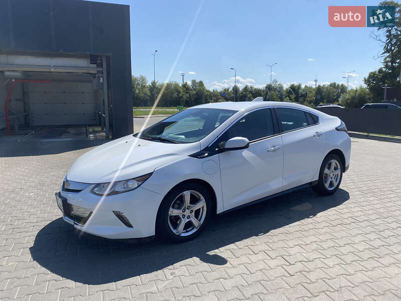 Хетчбек Chevrolet Volt 2016 в Львові
