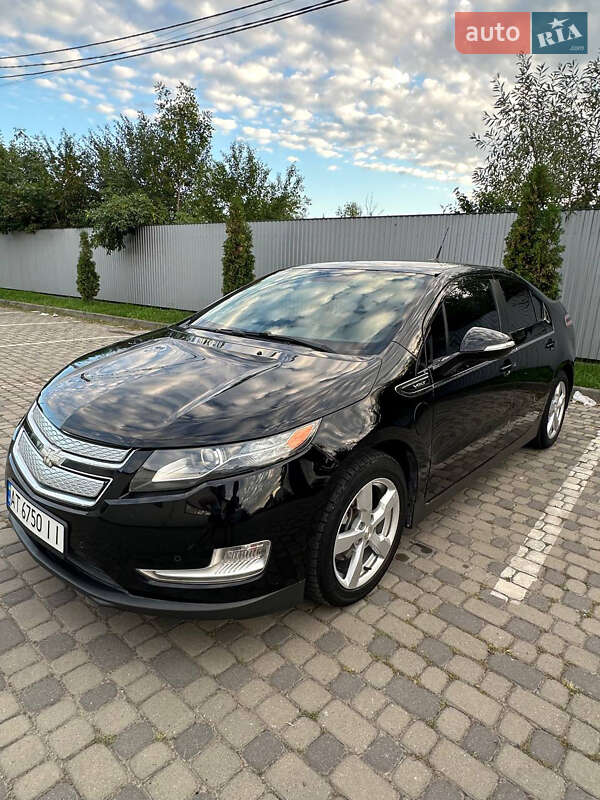 Хэтчбек Chevrolet Volt 2011 в Ивано-Франковске