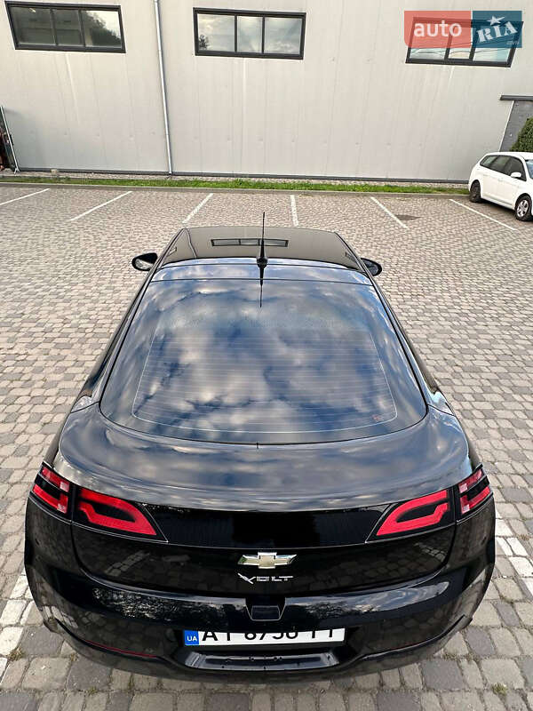 Хэтчбек Chevrolet Volt 2011 в Ивано-Франковске