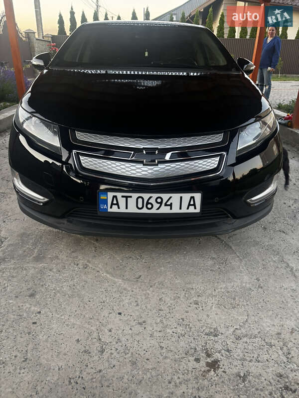 Хэтчбек Chevrolet Volt 2015 в Ивано-Франковске