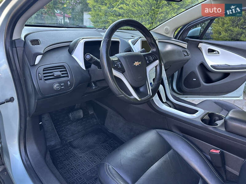 Хэтчбек Chevrolet Volt 2011 в Одессе