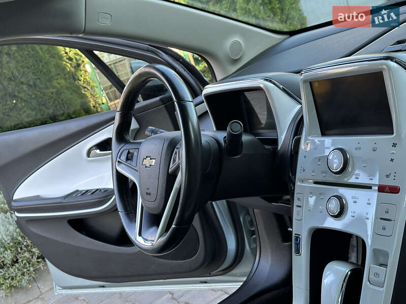 Хэтчбек Chevrolet Volt 2011 в Одессе