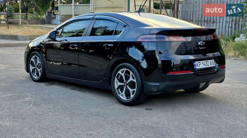 Хэтчбек Chevrolet Volt 2013 в Запорожье