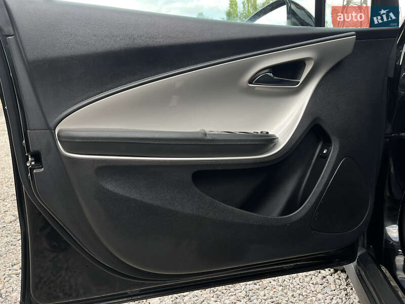 Хетчбек Chevrolet Volt 2013 в Харкові