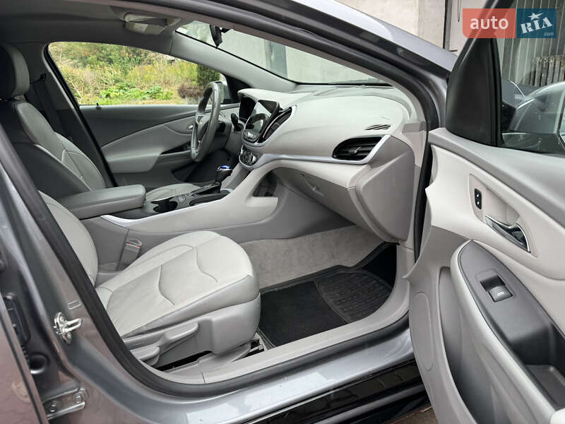 Хэтчбек Chevrolet Volt 2018 в Кременце