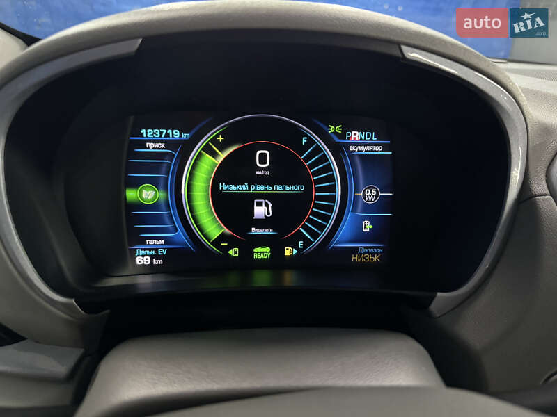 Хэтчбек Chevrolet Volt 2018 в Кременце