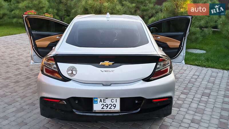Хэтчбек Chevrolet Volt 2015 в Павлограде