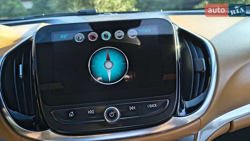 Хэтчбек Chevrolet Volt 2015 в Павлограде
