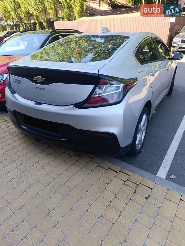 Хетчбек Chevrolet Volt 2017 в Києві