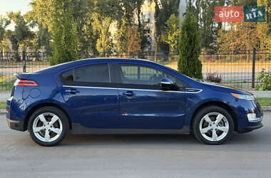 Хэтчбек Chevrolet Volt 2012 в 