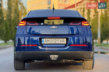 Хэтчбек Chevrolet Volt 2012 в 