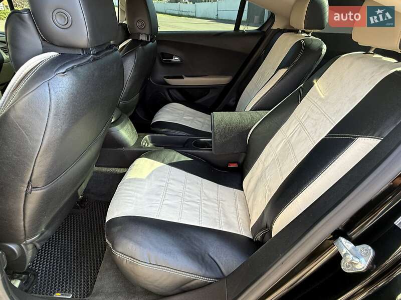Хэтчбек Chevrolet Volt 2012 в Борисполе