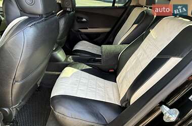 Хэтчбек Chevrolet Volt 2012 в 