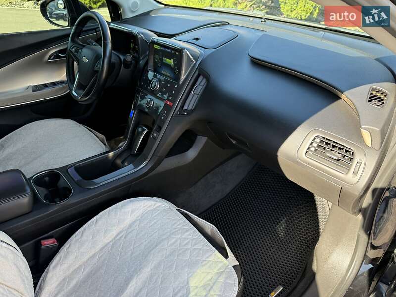 Хэтчбек Chevrolet Volt 2012 в Борисполе