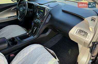 Хэтчбек Chevrolet Volt 2012 в 