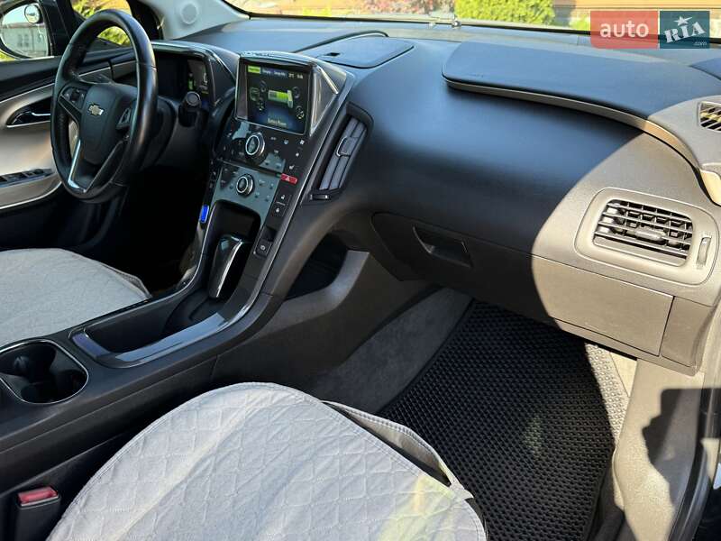 Хэтчбек Chevrolet Volt 2012 в Борисполе