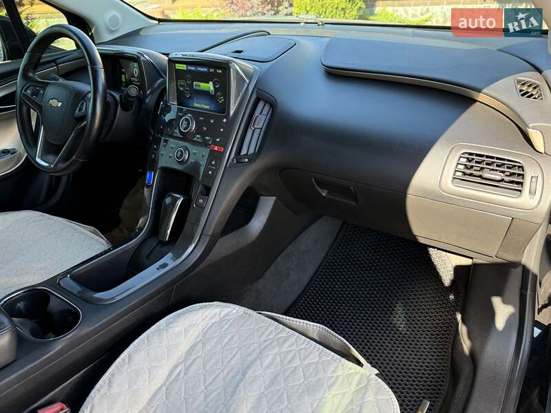 Хэтчбек Chevrolet Volt 2012 в Борисполе
