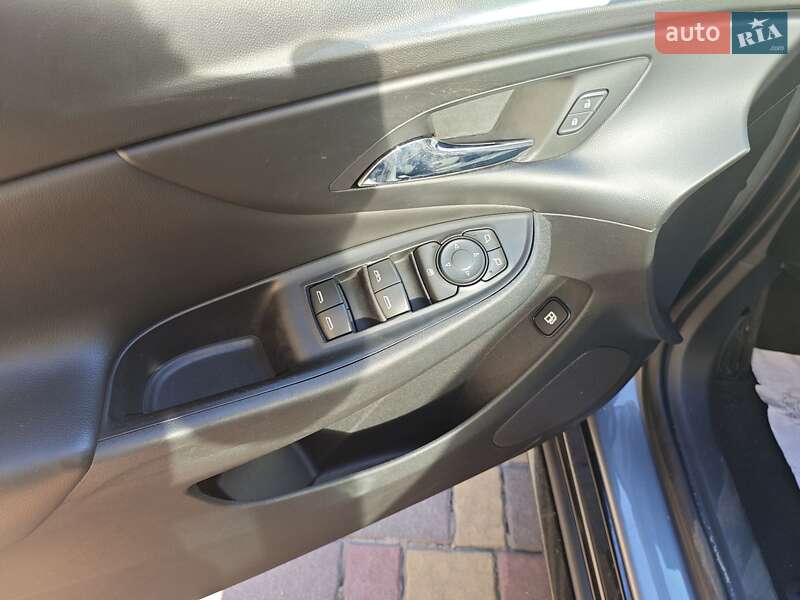 Хэтчбек Chevrolet Volt 2018 в Запорожье