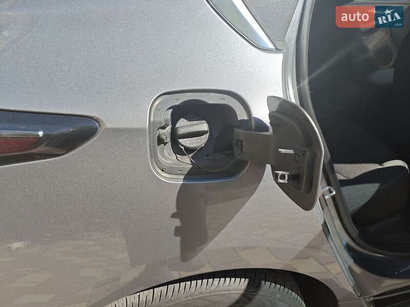 Хэтчбек Chevrolet Volt 2018 в Запорожье