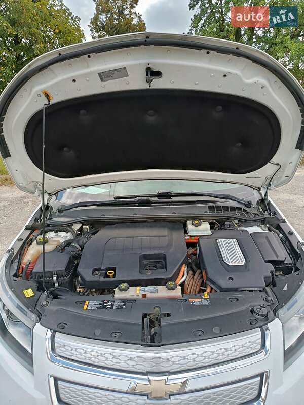 Хэтчбек Chevrolet Volt 2014 в Киеве фото 17 Хэтчбек Chevrolet Volt 2014 в Киеве