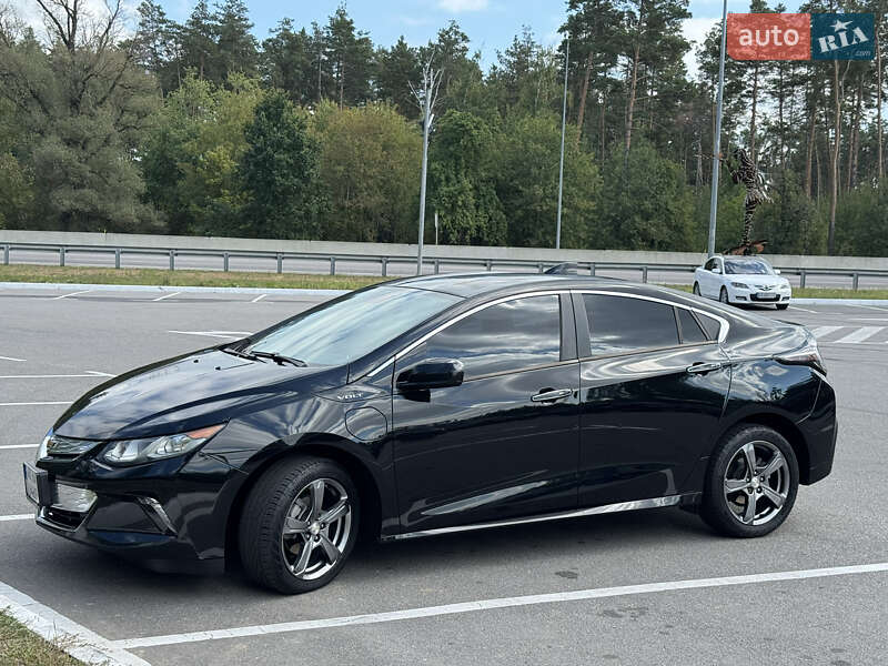 Хэтчбек Chevrolet Volt 2017 в Глевахе