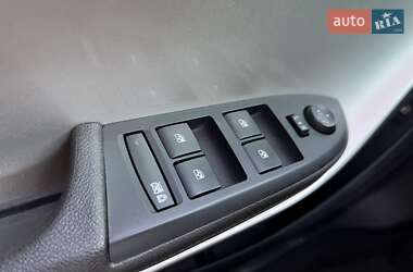 Хэтчбек Chevrolet Volt 2015 в 