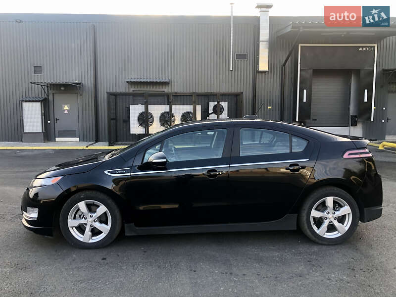 Хэтчбек Chevrolet Volt 2014 в Ужгороде