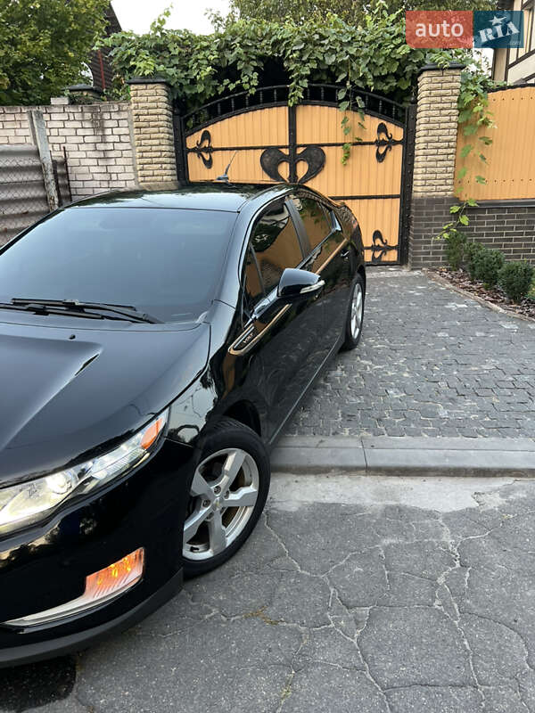 Хэтчбек Chevrolet Volt 2013 в Киеве