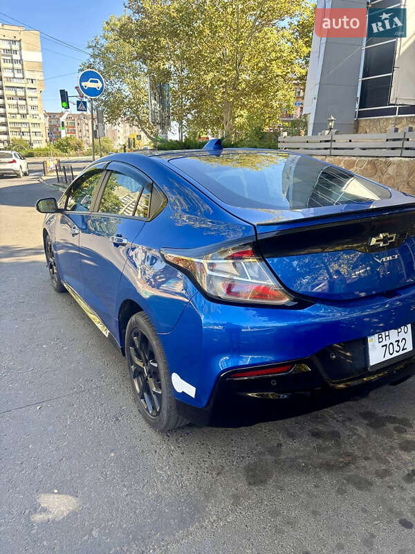 Хэтчбек Chevrolet Volt 2015 в Одессе