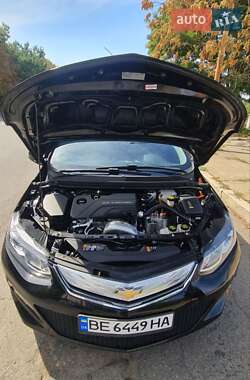 Хэтчбек Chevrolet Volt 2016 в 