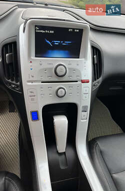 Хэтчбек Chevrolet Volt 2014 в 