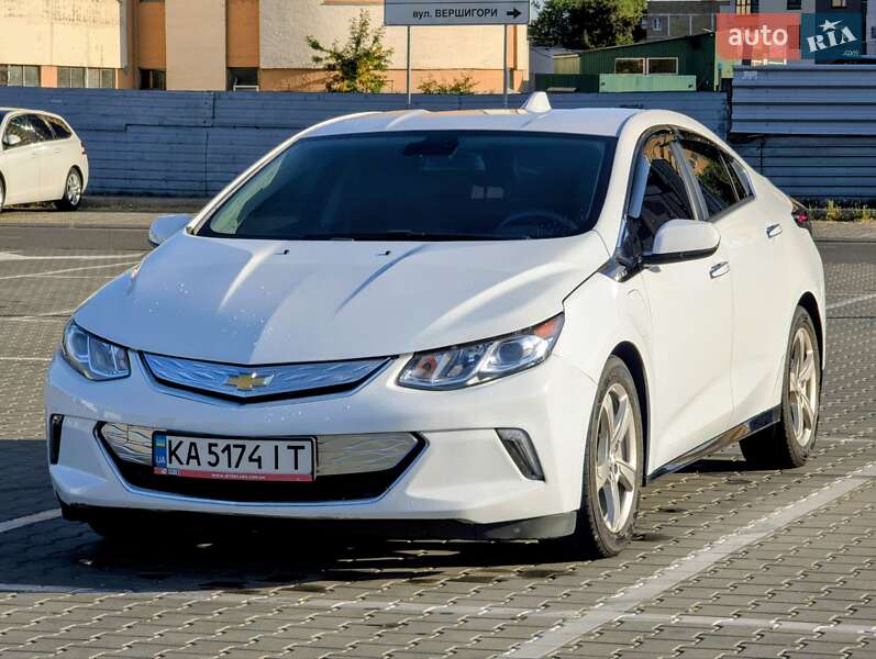 Хэтчбек Chevrolet Volt 2019 в Киеве