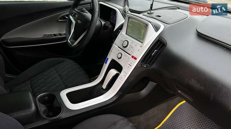 Хэтчбек Chevrolet Volt 2012 в Львове