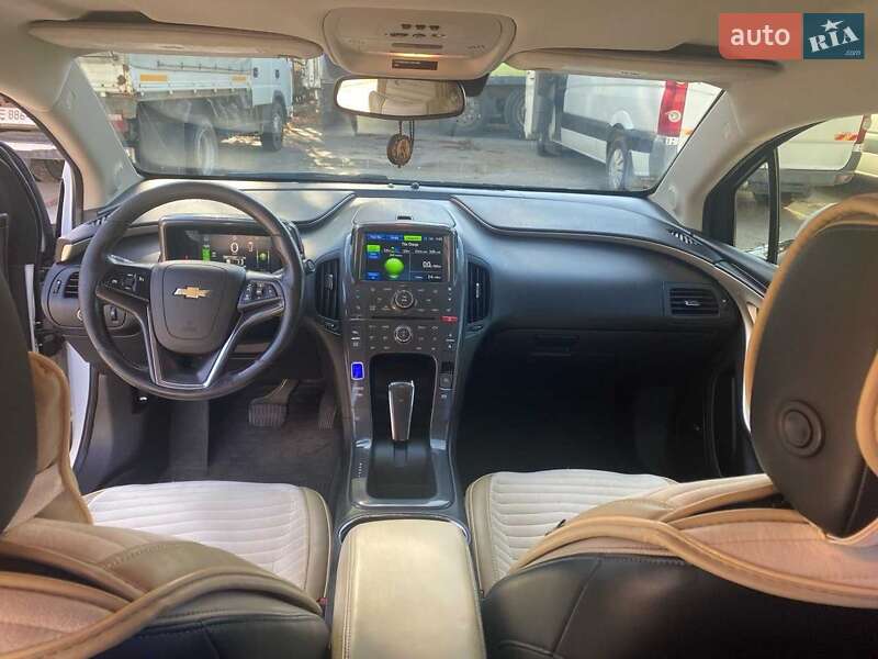 Хетчбек Chevrolet Volt 2012 в Кам'янському