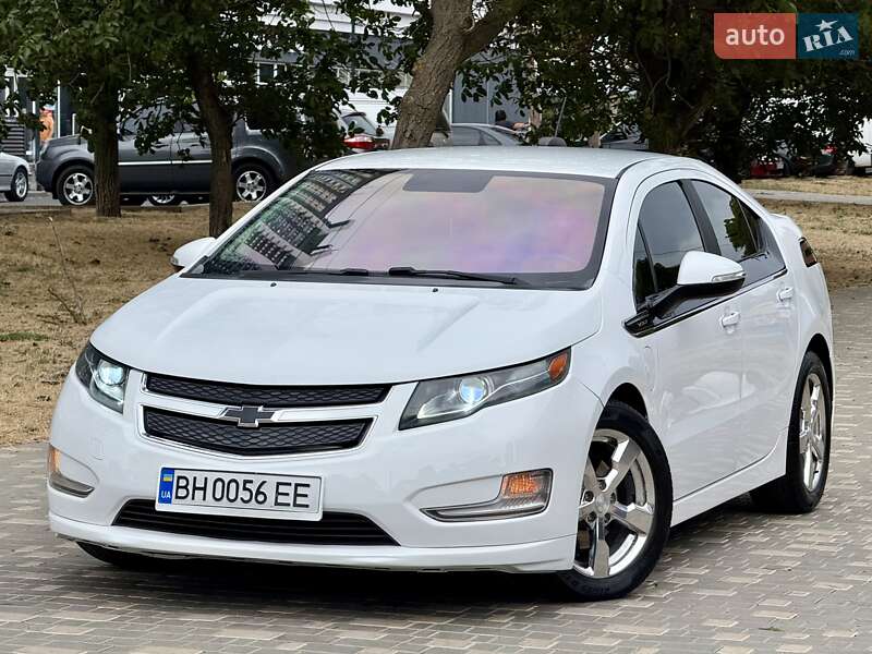 Хэтчбек Chevrolet Volt 2015 в Одессе