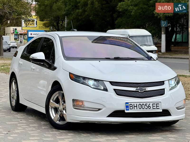 Хэтчбек Chevrolet Volt 2015 в Одессе