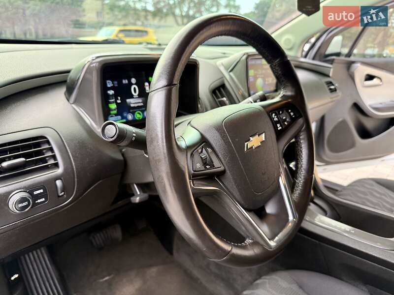 Хэтчбек Chevrolet Volt 2015 в Одессе
