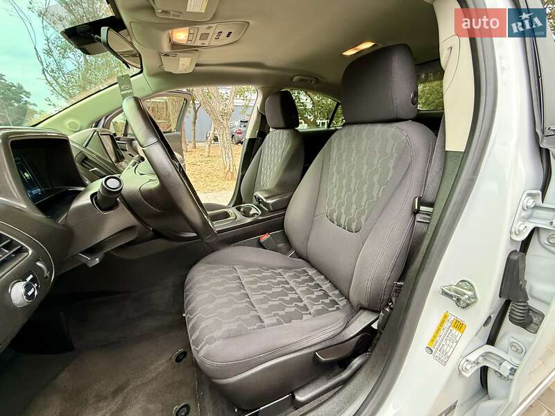 Хэтчбек Chevrolet Volt 2015 в Одессе