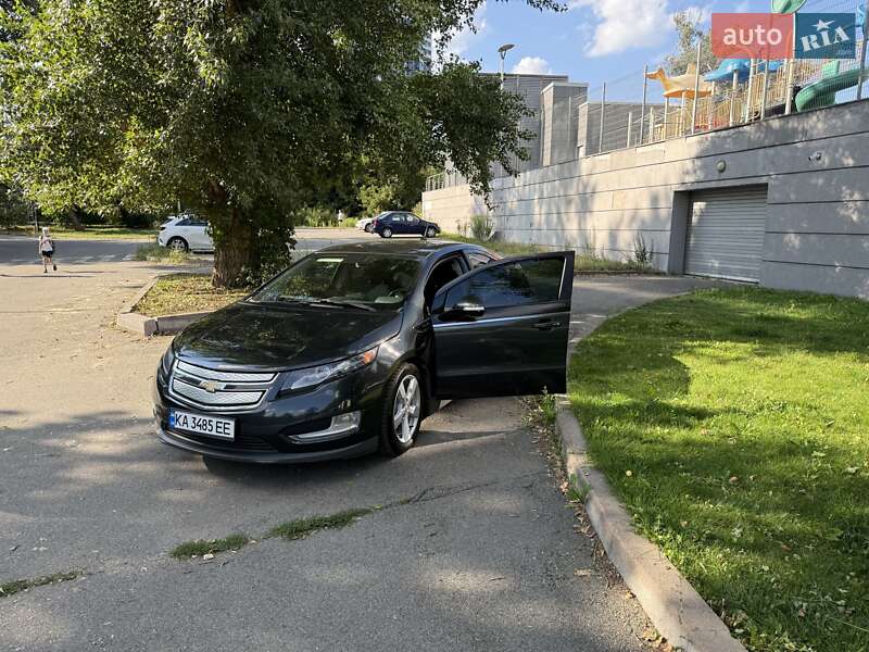 Хэтчбек Chevrolet Volt 2014 в Киеве фото 2 Хэтчбек Chevrolet Volt 2014 в Киеве