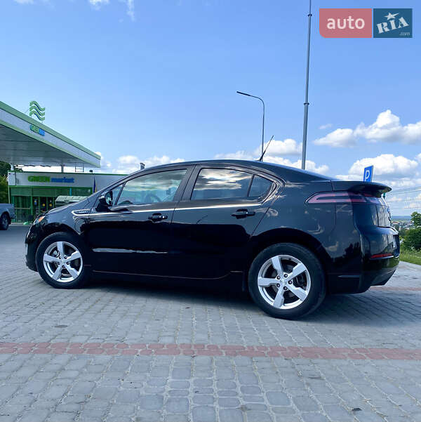 Хэтчбек Chevrolet Volt 2011 в Золочеве