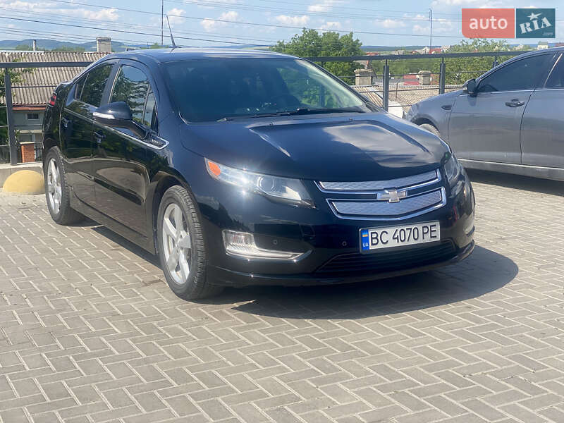 Хэтчбек Chevrolet Volt 2011 в Золочеве