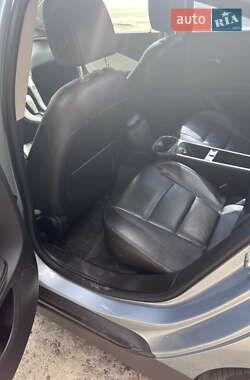 Хэтчбек Chevrolet Volt 2013 в 