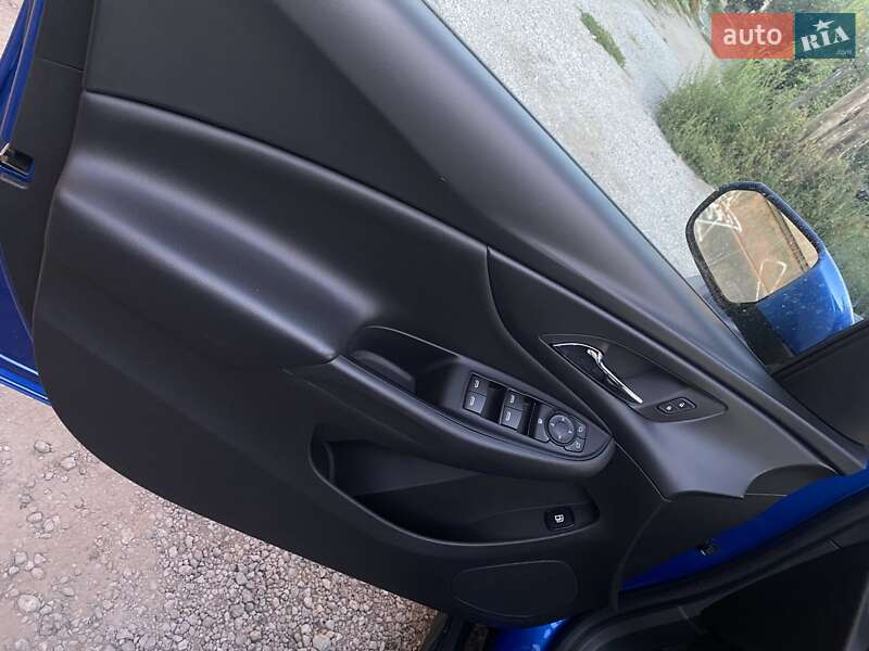 Хэтчбек Chevrolet Volt 2017 в Каменском фото 22 Хэтчбек Chevrolet Volt 2017 в Каменском