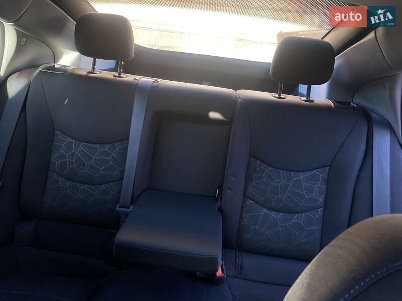 Хэтчбек Chevrolet Volt 2017 в Каменском фото 26 Хэтчбек Chevrolet Volt 2017 в Каменском